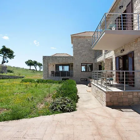 Apartment Wild Fig Retreat Helios *